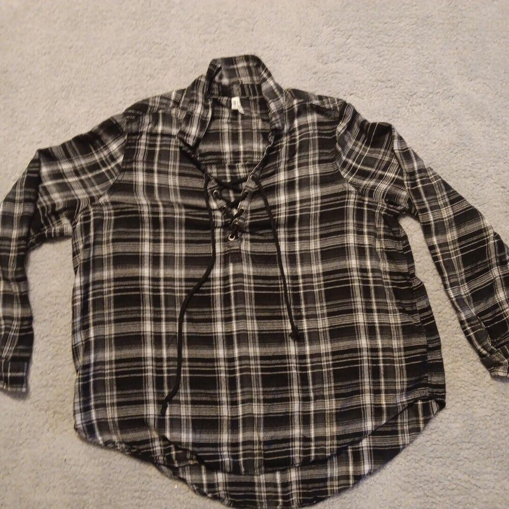 Mudd Plaid Lace-Up Flannel Top Black White Size XL Y2k Peasant vtg grunge